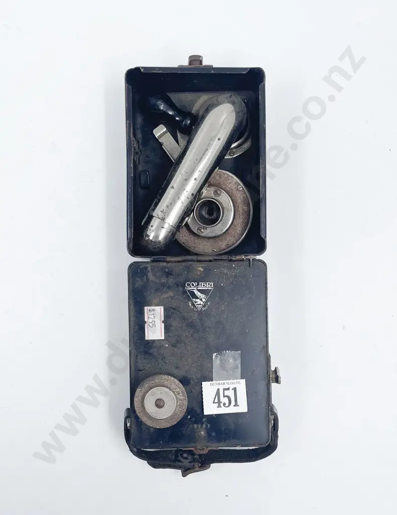 Colibri Portable Windup Gramophone Image 1++