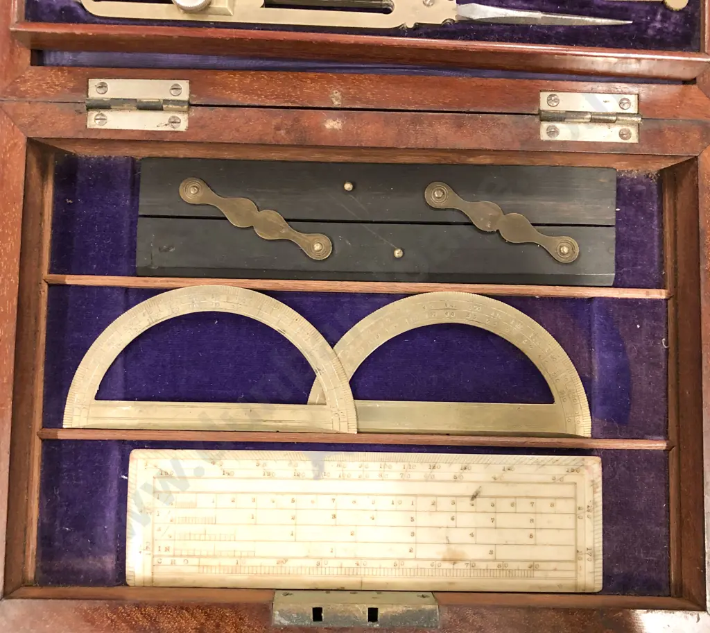 Vict Mahogany Cased Drawing Instrument Set Image 1++