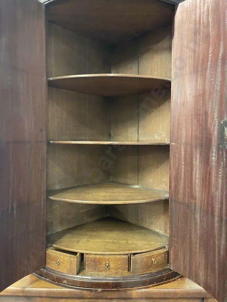Geo III Mahogany Bowfront Corner Cabinet Image 1++