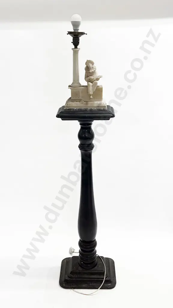 Art Nouveau Alabaster Figured Lamp on Ebonised Stand Image 1++