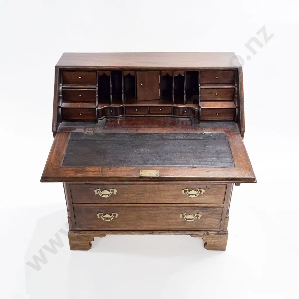 Geo III Faded Mahogany Bureau Image 1++