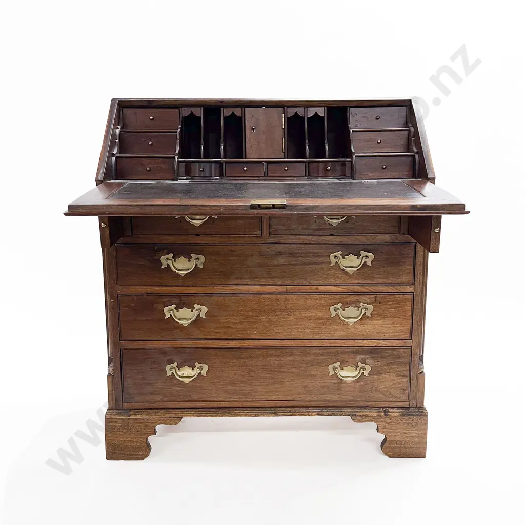 Geo III Faded Mahogany Bureau Image 1++