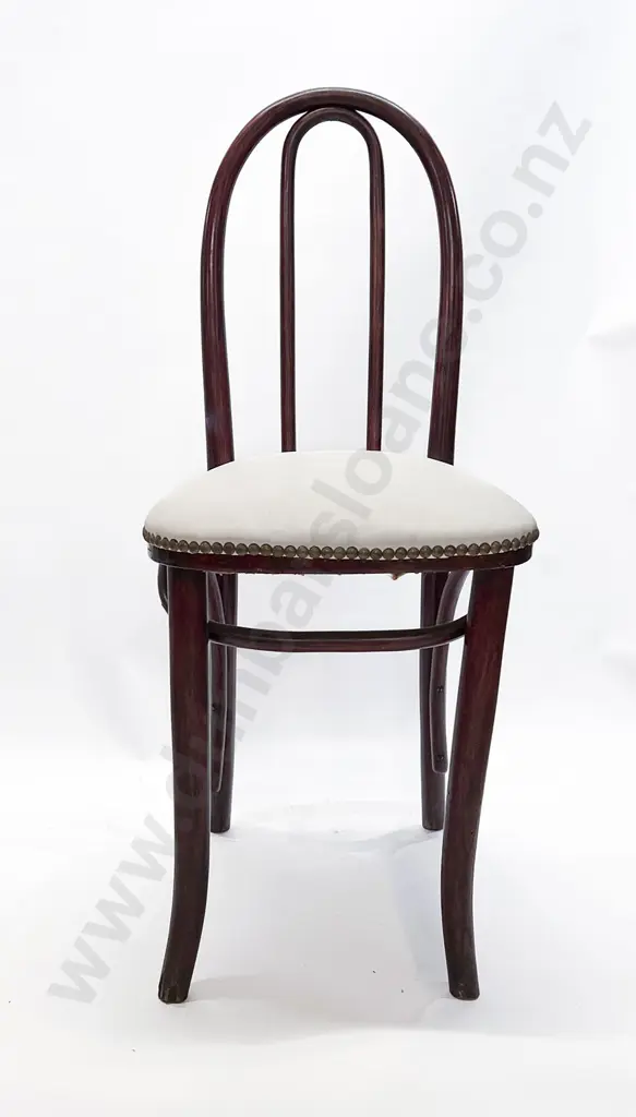 Single Haberdashery Customer Bentwood Chair Image 1++