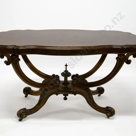 Vict Burr Walnut Centre Table