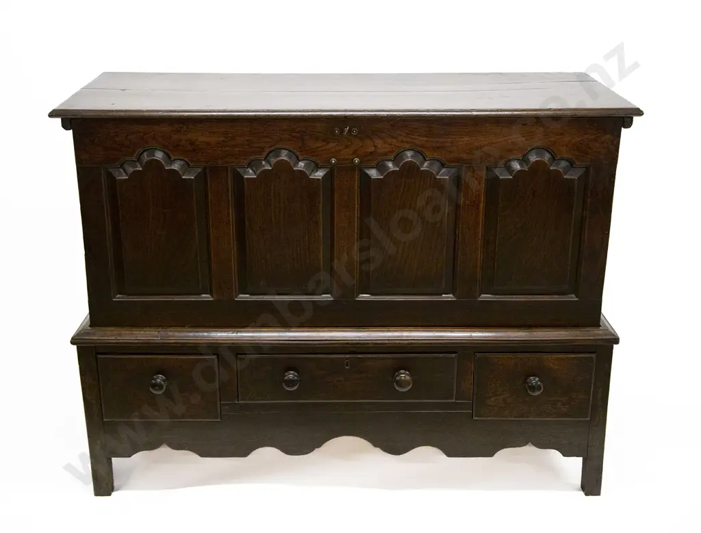 Geo III Oak Mule Chest Image 1++
