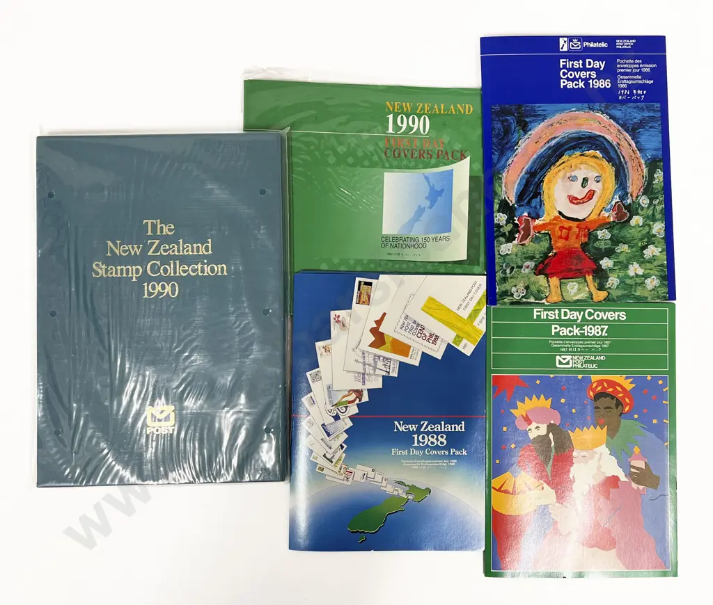 The NZ Stamp Collection 1990 and FDC Packs Image 1++