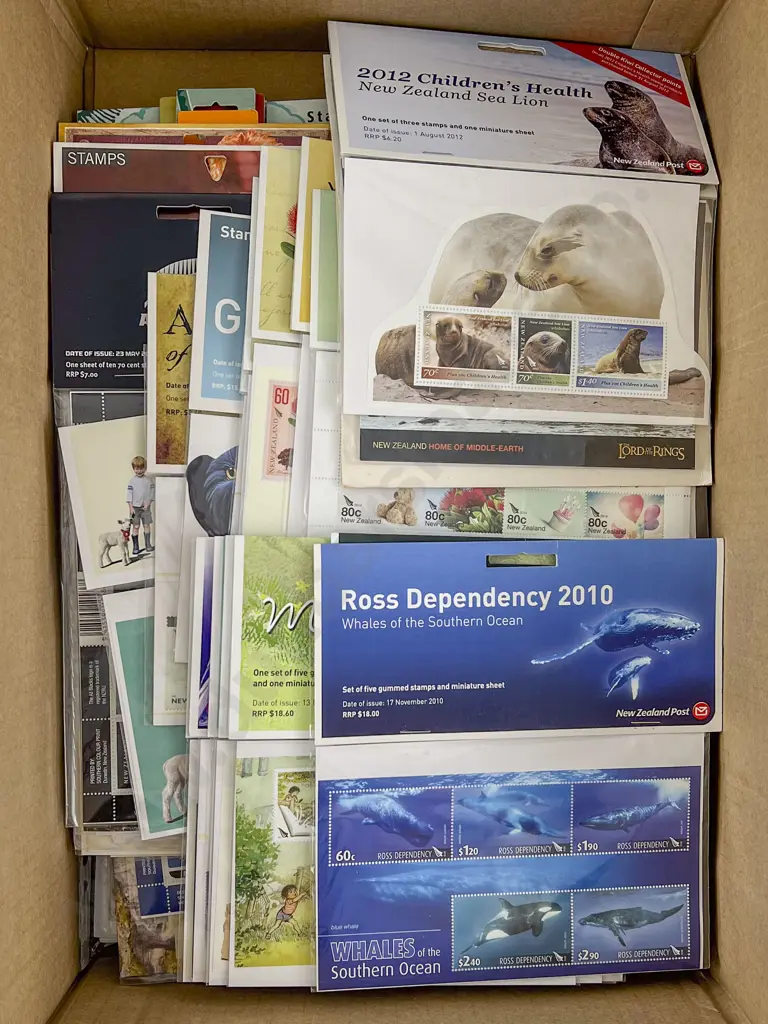 Qty NZ C2000 - 2010 Presentation Stamp Sheet Issues Large and Small Sets Image 1++