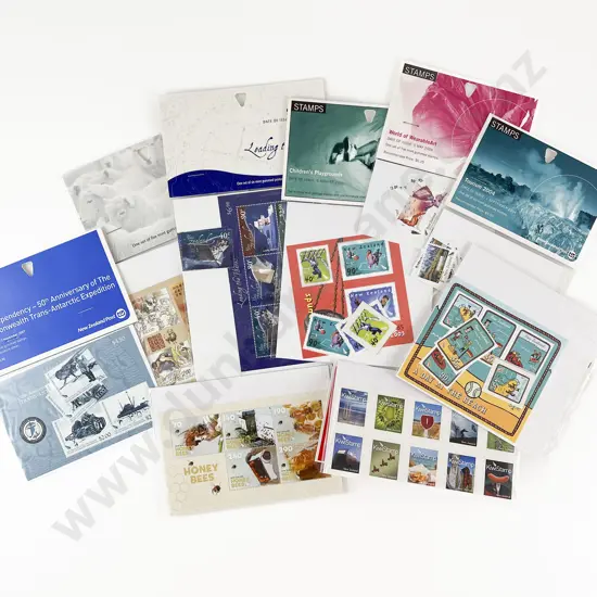 Qty C2000 - 2010 NZ Small Presentation Stamp Sets/Sheets and Stamp Books