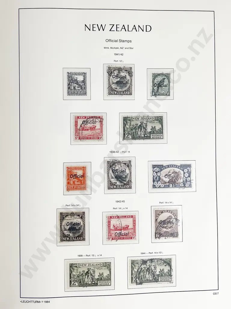 Two Lighthouse Leuchtturm New Zealand Stamp Albums Image 1++