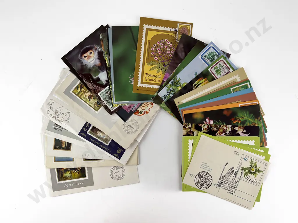 Qty World Music Fim and Assorted Pictorial Stamps Image 1++
