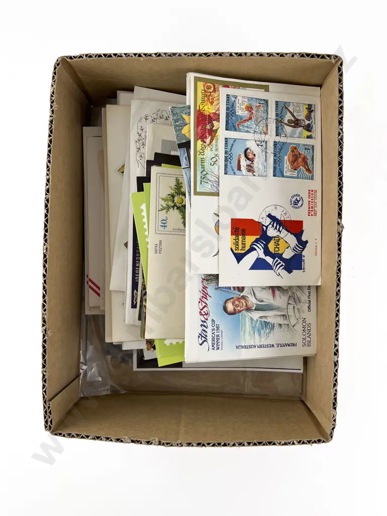 Qty World Music Fim and Assorted Pictorial Stamps Image 1++