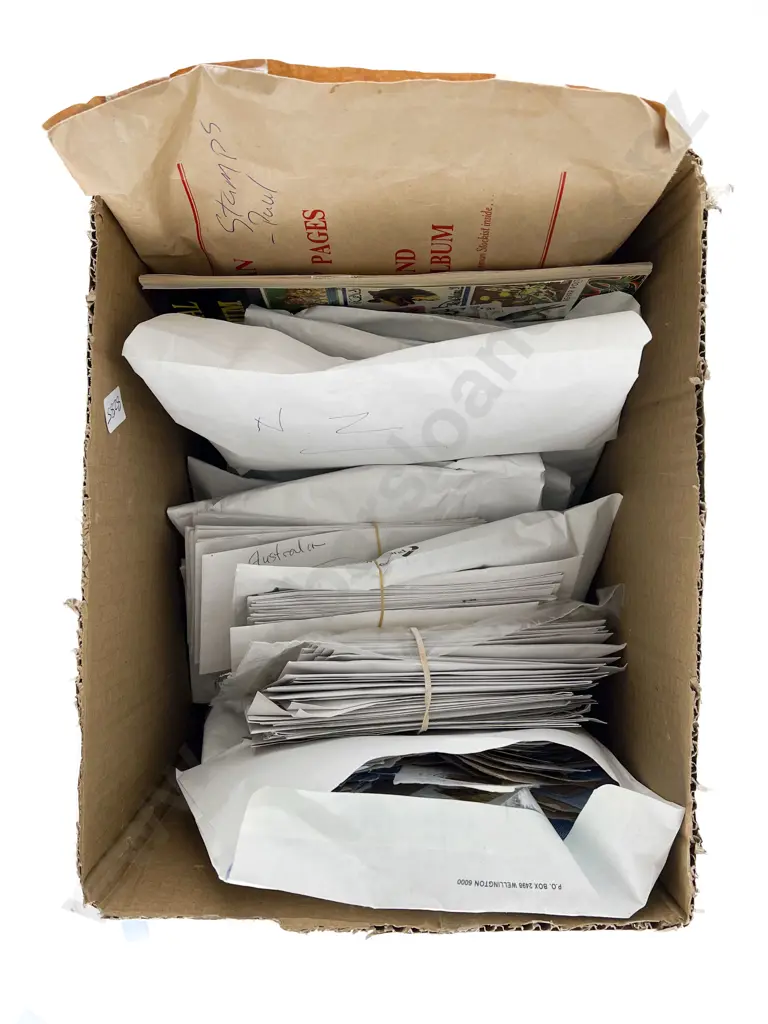 Qty NZ and World Loose Semi-Sorted Stamps Image 1++