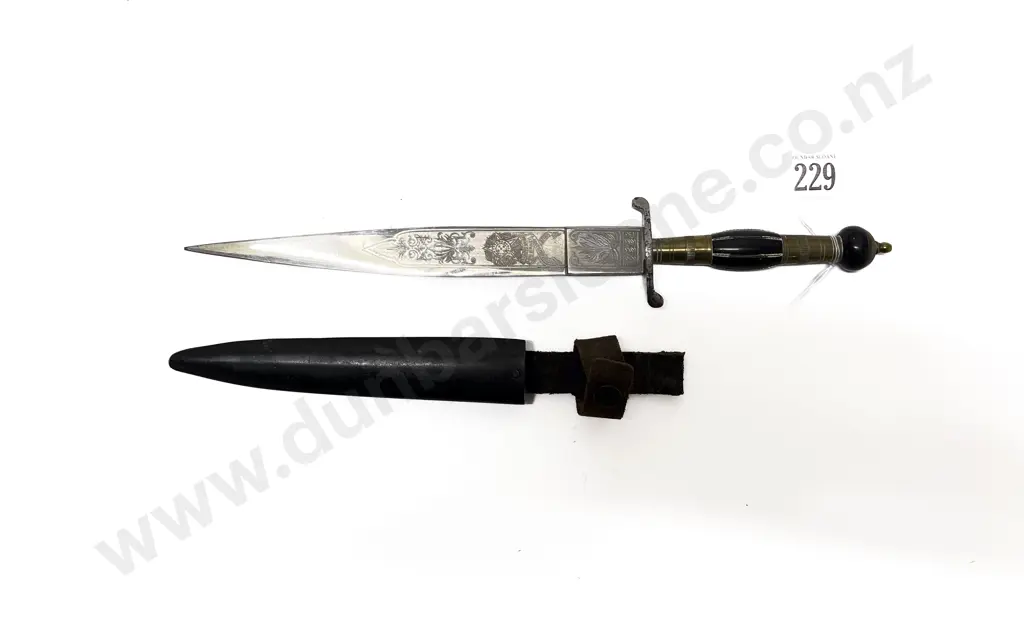 Commemorative Dagger November 15 1889 Declaration of Brazil as a Republic Dagger Image 1++