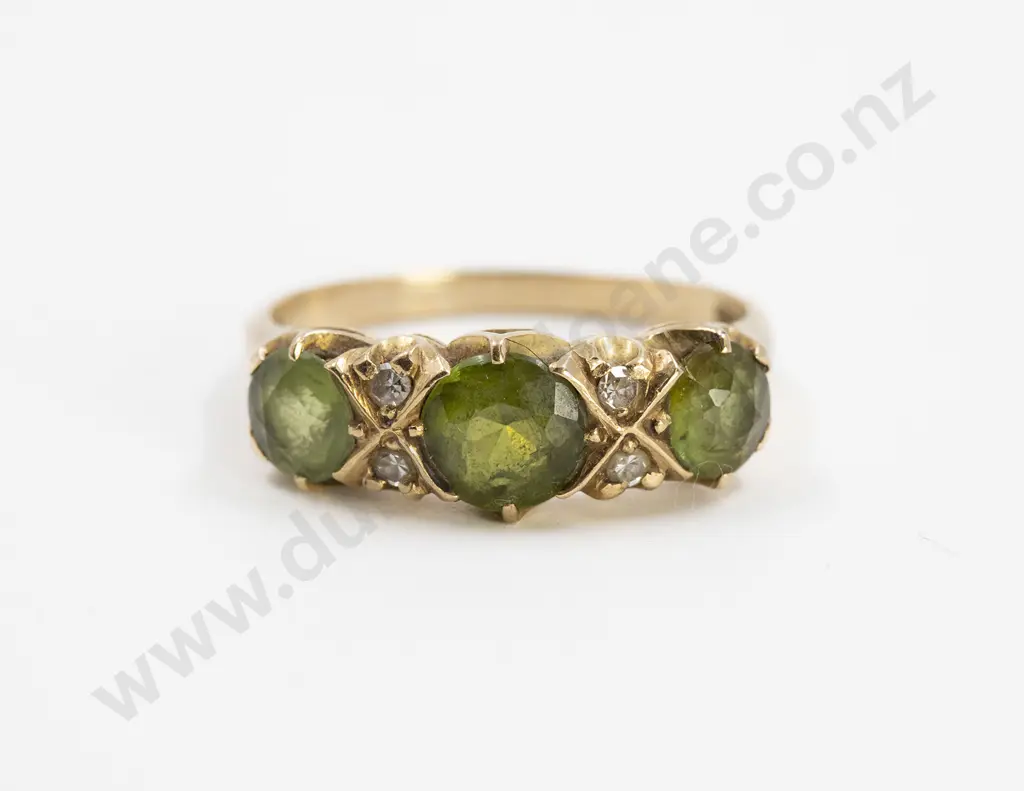 18ct Three Stone Green Peridot Bridge Ring Image 1++