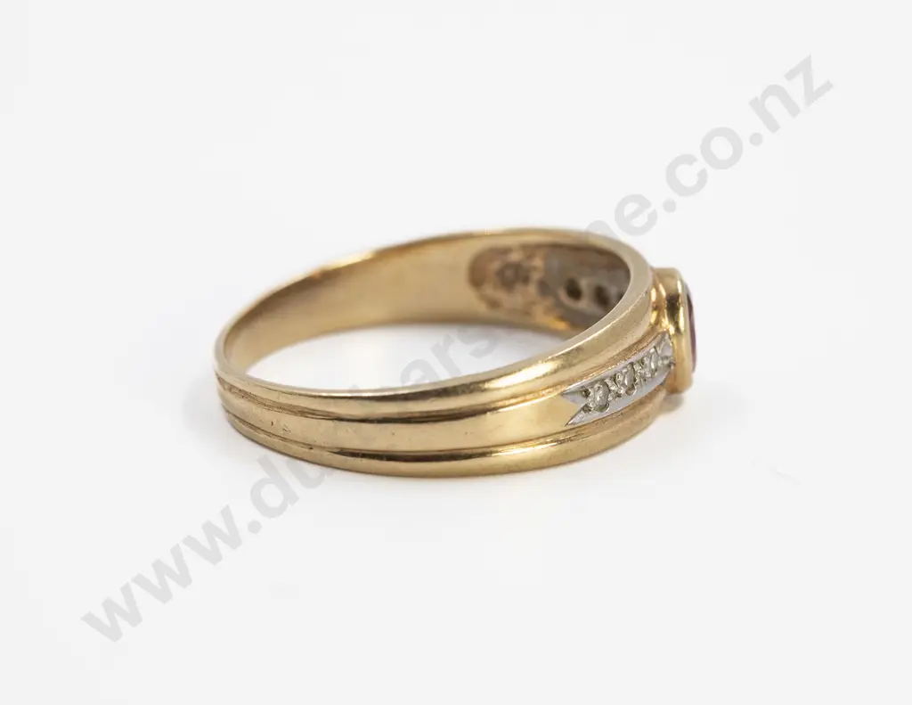 9ct Single Amber Quartz and Diamond Band Ring Image 1++