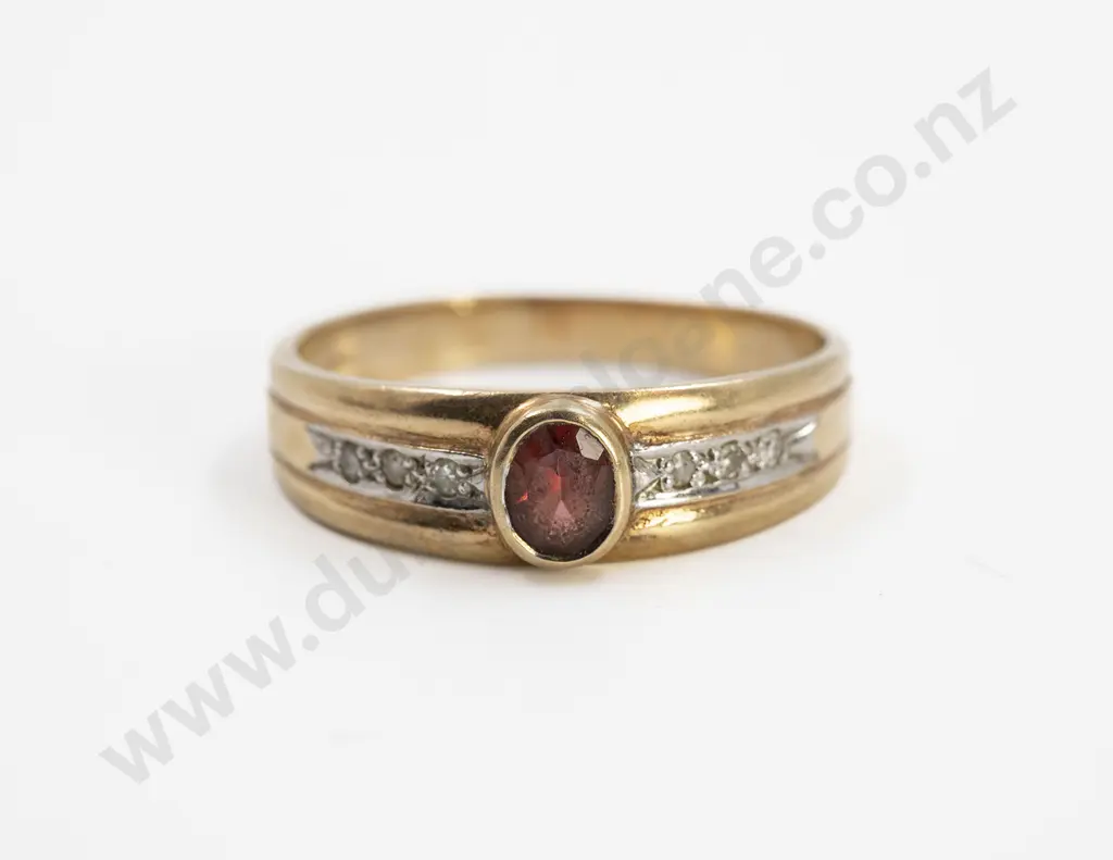 9ct Single Amber Quartz and Diamond Band Ring Image 1++