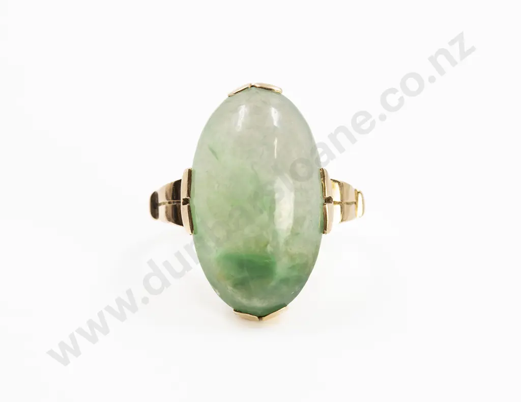 14ct Single Oval Moss Green Jade Ring Image 1++