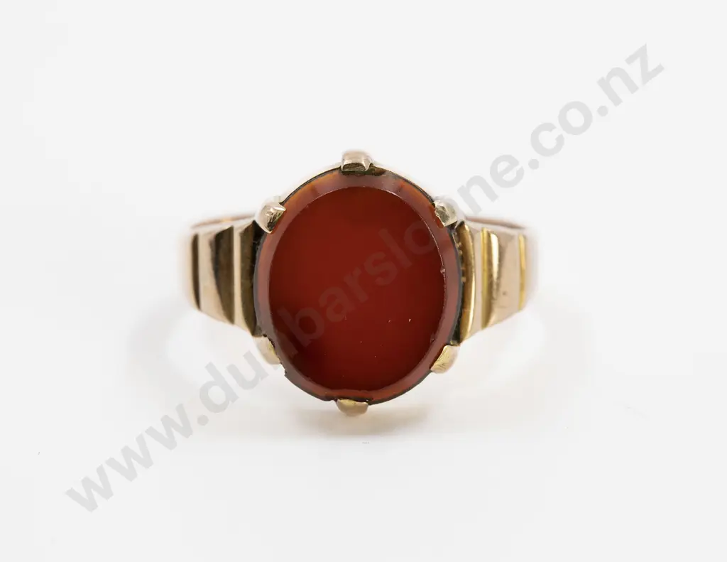 9ct Single Carnelian Oval Panel Signet Type Ring Image 1++