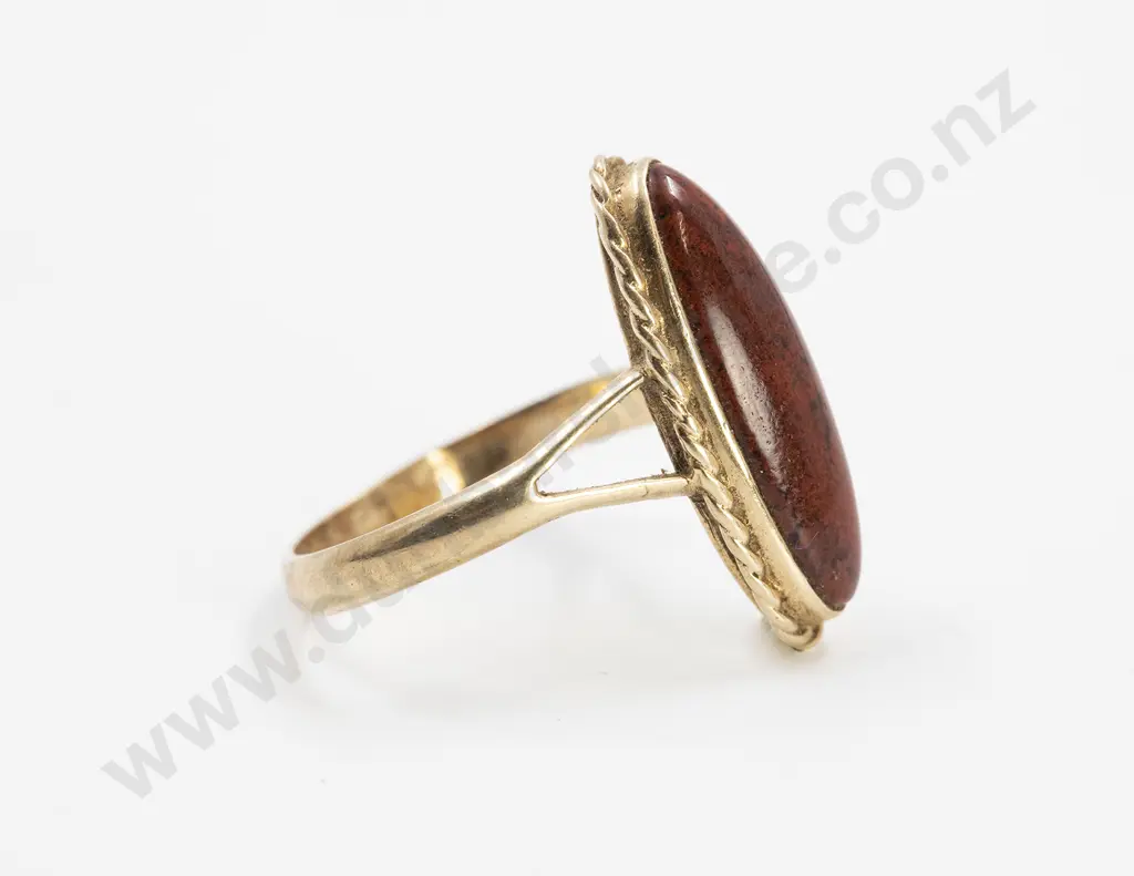 14ct Single Red Jasper Lozenge Dress Ring Image 1++