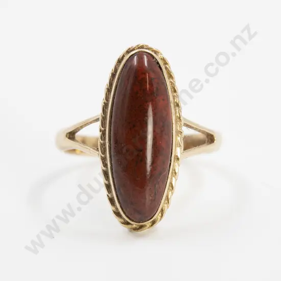 14ct Single Red Jasper Lozenge Dress Ring