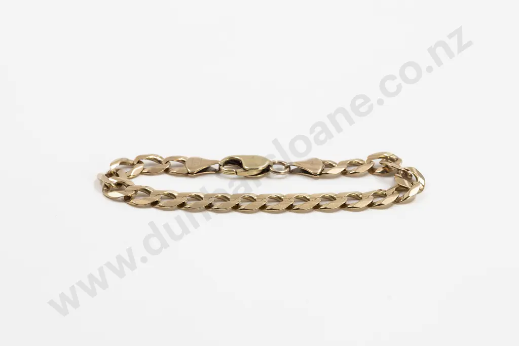 Italian 9ct Modern Faceted Flat Curb Link Bracelet Image 1++