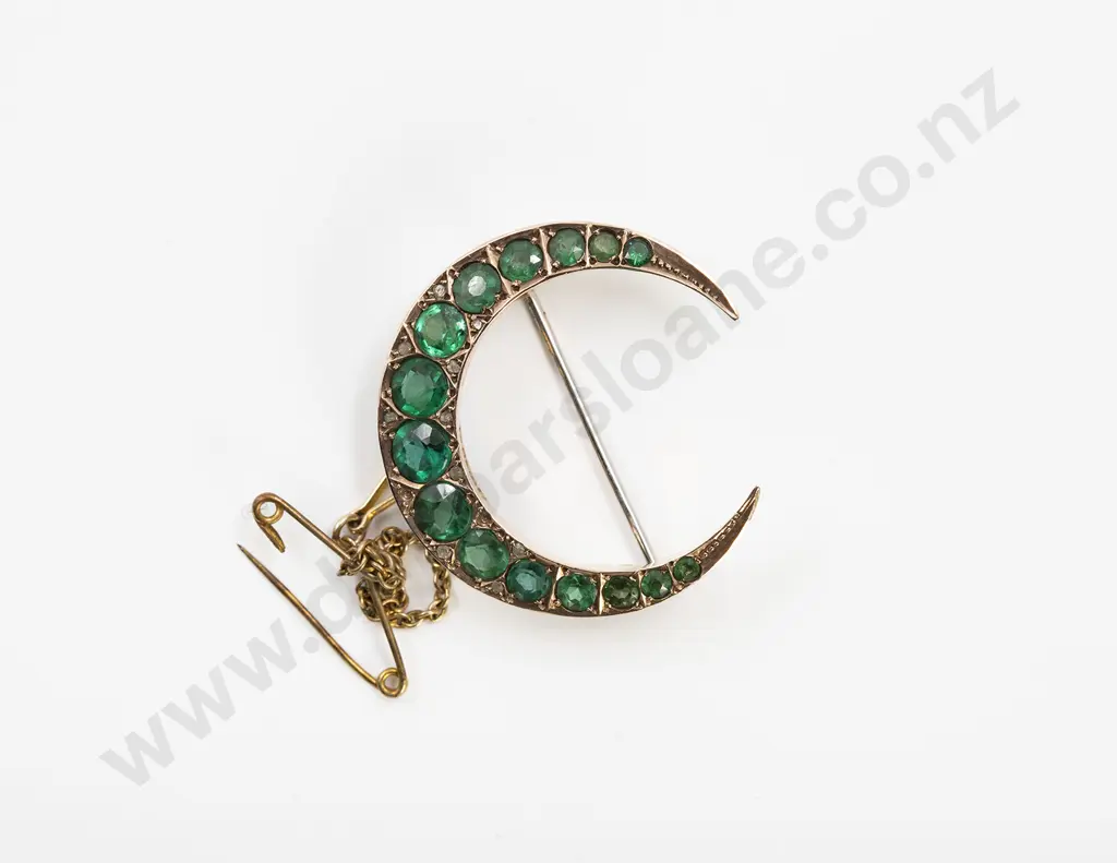 Victorian 9ct 15stone Doublet/Garnet Crescent Brooch Image 1++