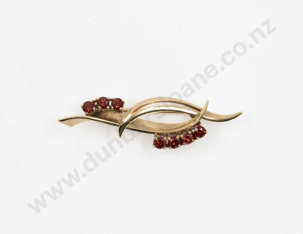 9ct Seven Stone Quartz Cross-Over Scroll Brooch Image 1++