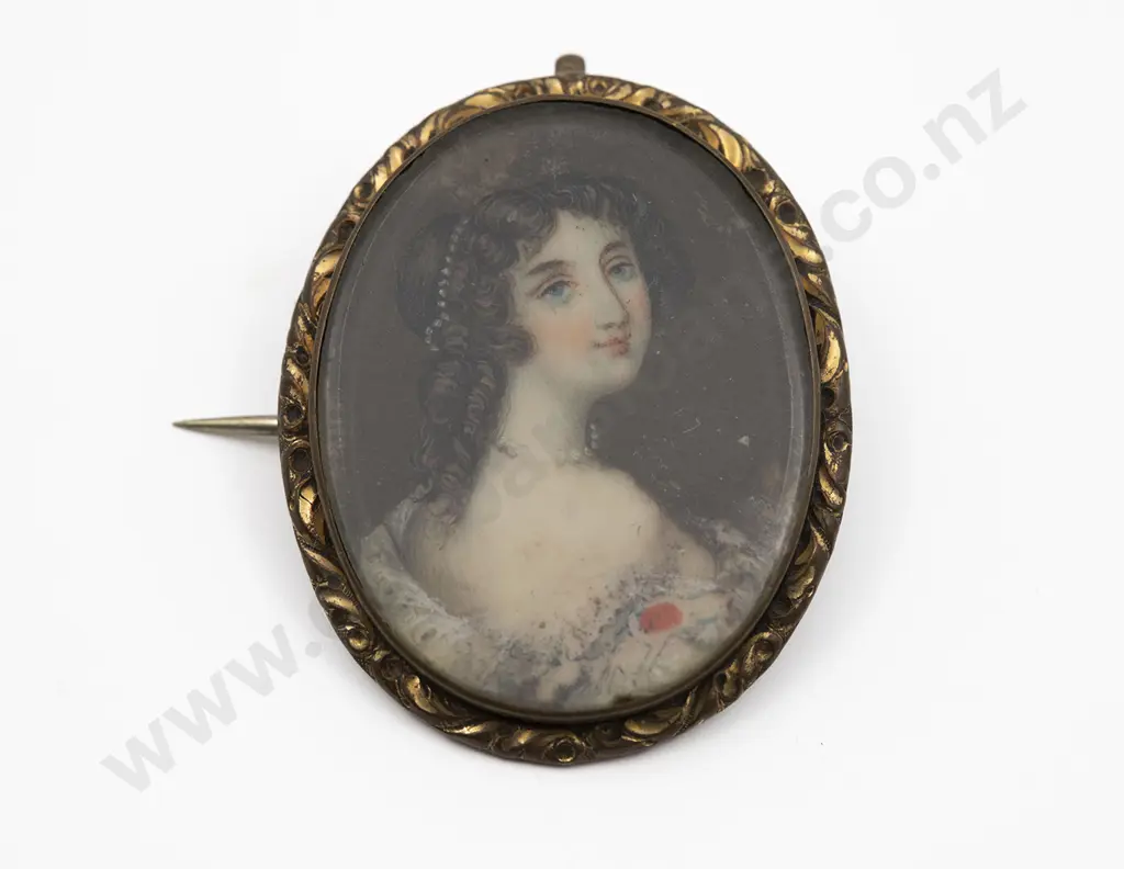 Gold Plate Framed Georgian Portrait Brooch Image 1++