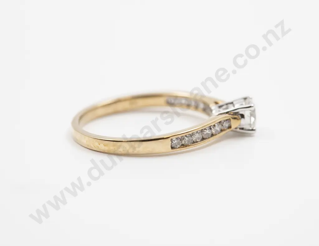 9ct Solitaire Diamond Ring Image 1++
