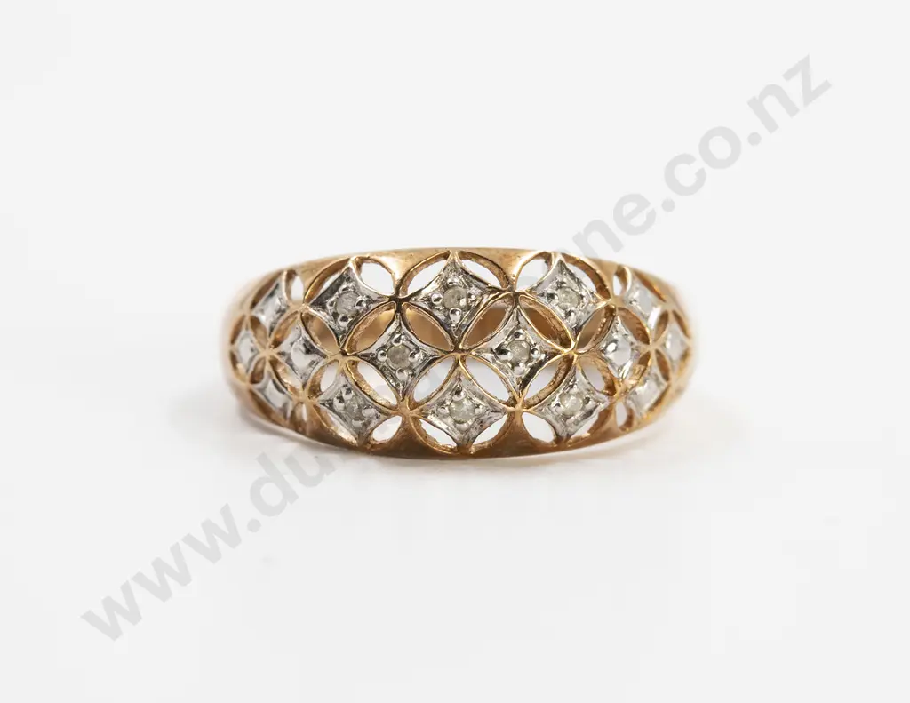 9ct Diamond Fancy Domed Band Image 1++