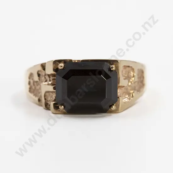 9ct Single Sapphire Gents Dress Ring
