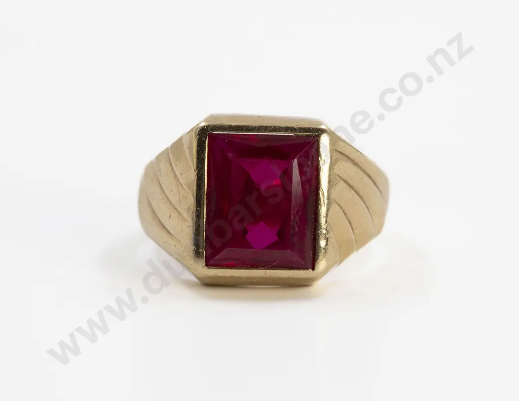 14ct Imitation Ruby Gents Signet Dress Ring Image 1++