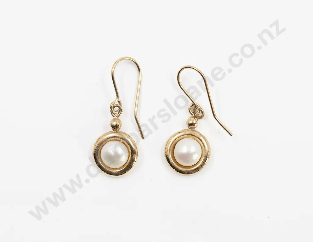 Pair 9ct Mounted Single Half Pearl Pendant Drop Earrings Image 1++