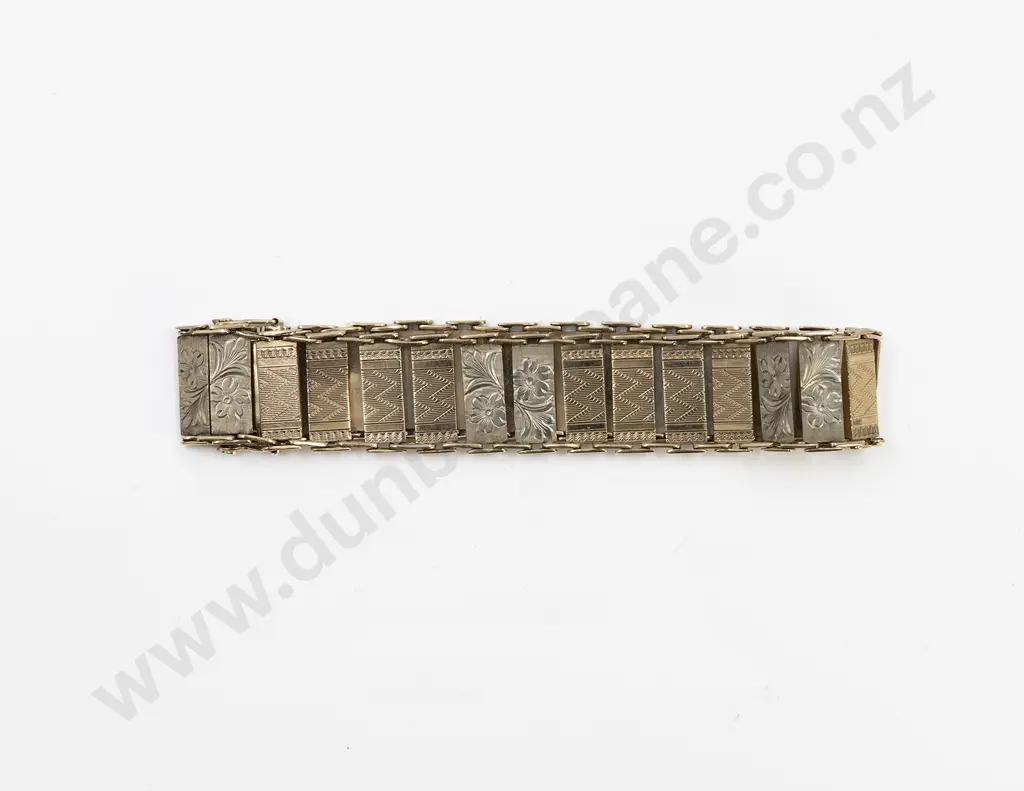 9ct Fancy Fine Bright Cut Engraved Panel Chain Linked Bracelet Image 1++