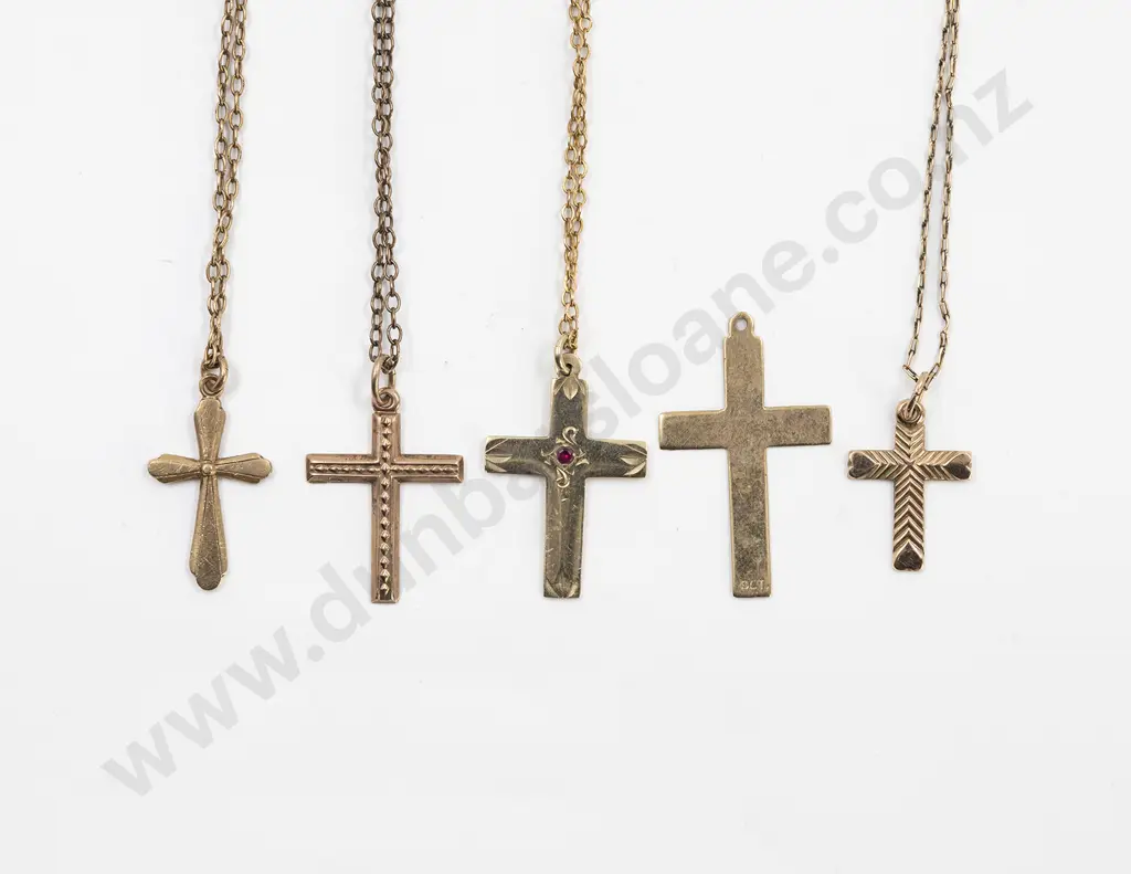 Five Various 9ct Cross Pendants Image 1++