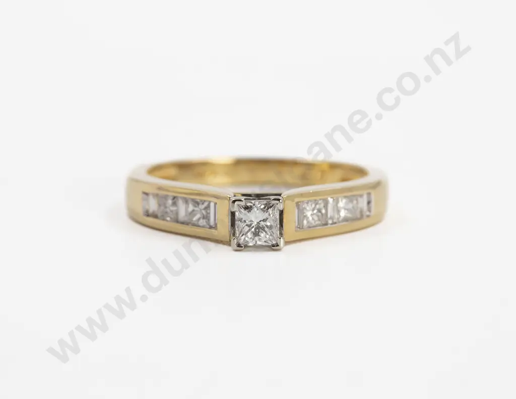 18ct Solitaire Diamond Ring Image 1++