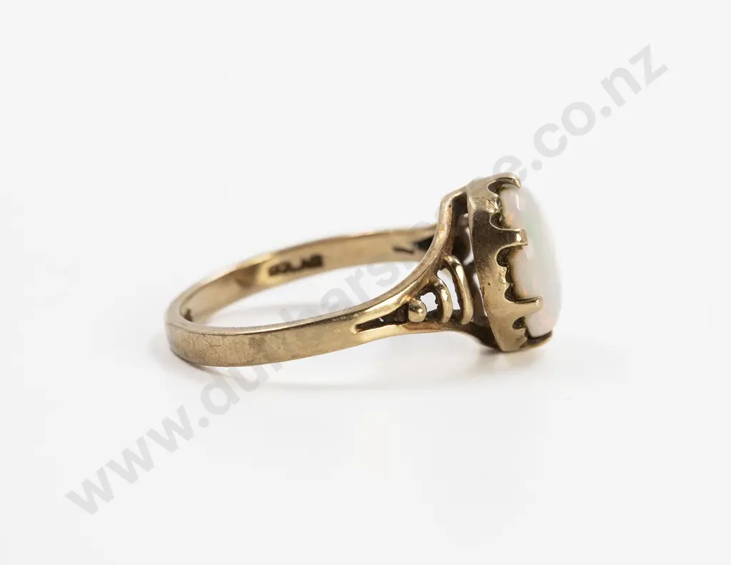 9ct Single Milk Opal Ring Image 1++