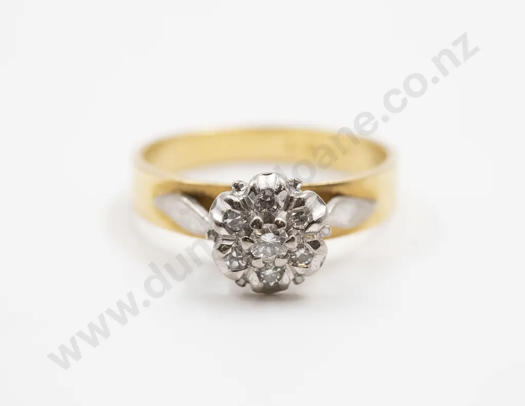 18ct Seven Stone Diamond Cluster Ring Image 1++