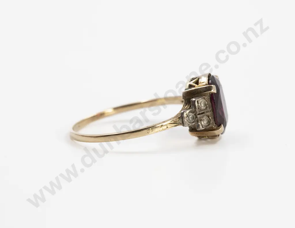 14ct Single Garnet Ring Image 1++