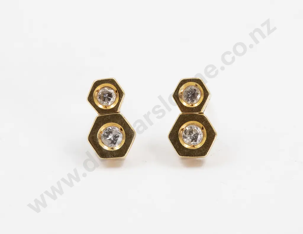 Pair 18ct Diamond Stud Earrings Image 1++