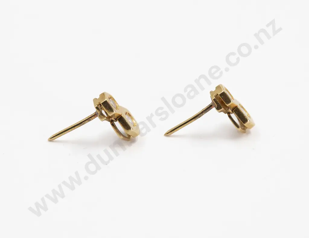 Pair 18ct Diamond Stud Earrings Image 1++