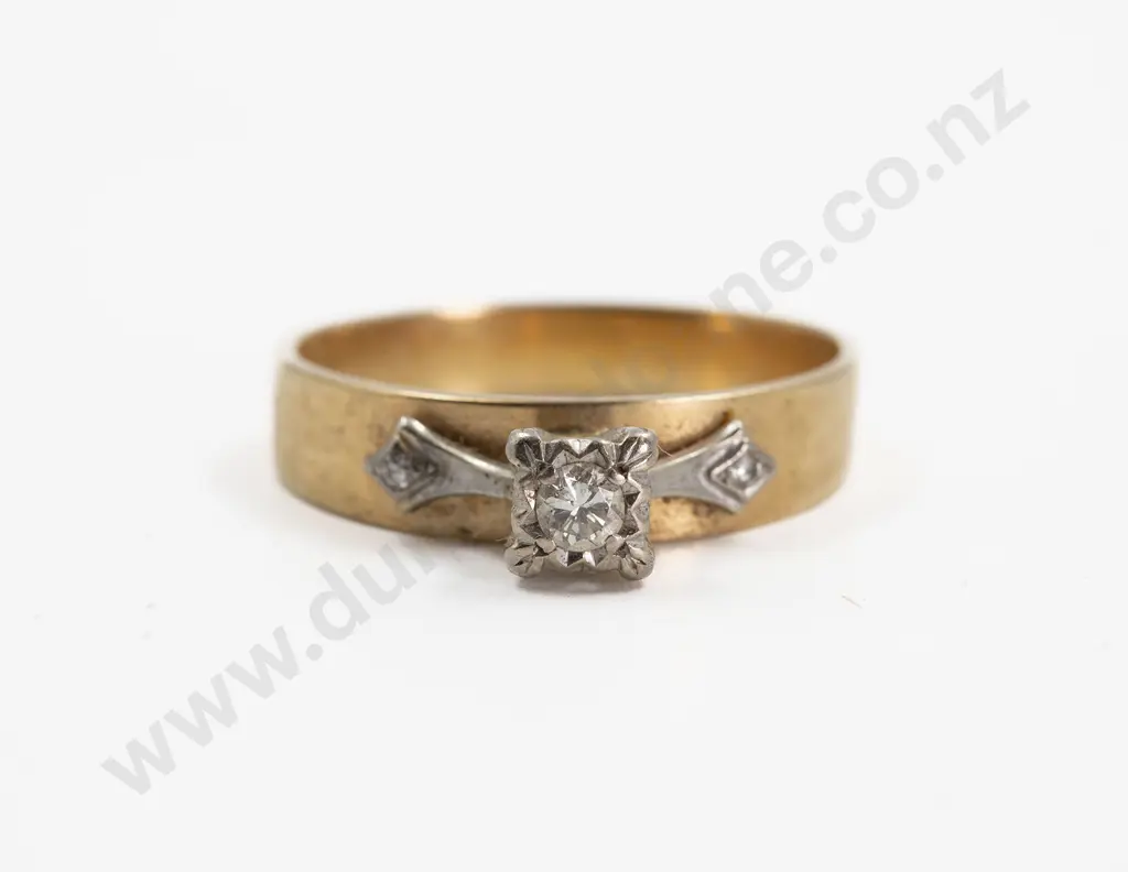 18ct Solitaire Diamond Ring Image 1++