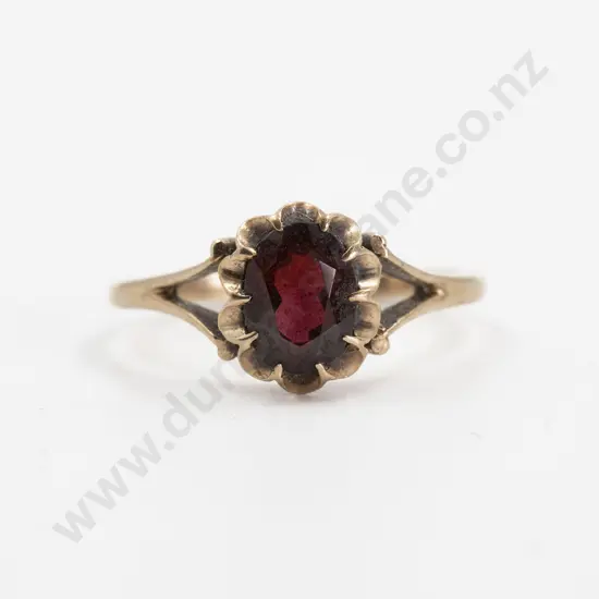 9ct Single Garnet Dress Ring