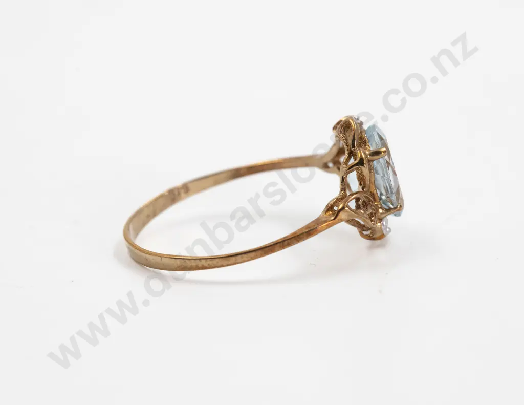 9ct Single Topaz Ring Image 1++