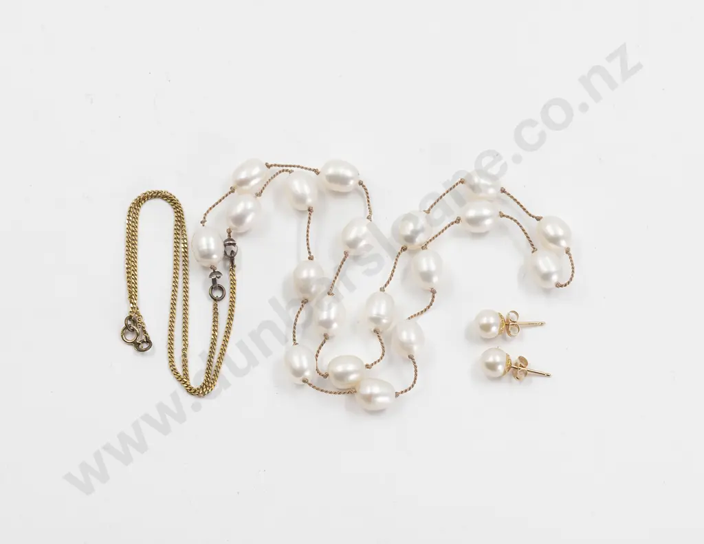 Modern Fresh Water Pearl Necklace Image 1++