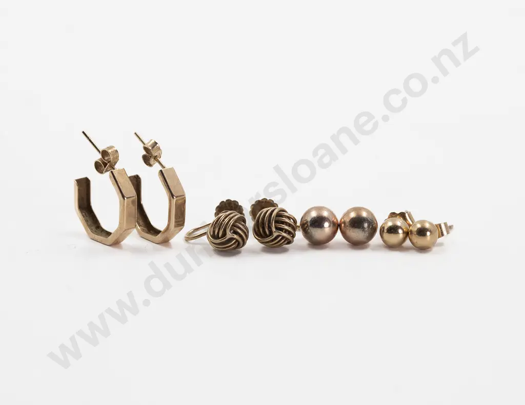 Four Pair Various 9ct Bead and Loop Earrings Image 1++