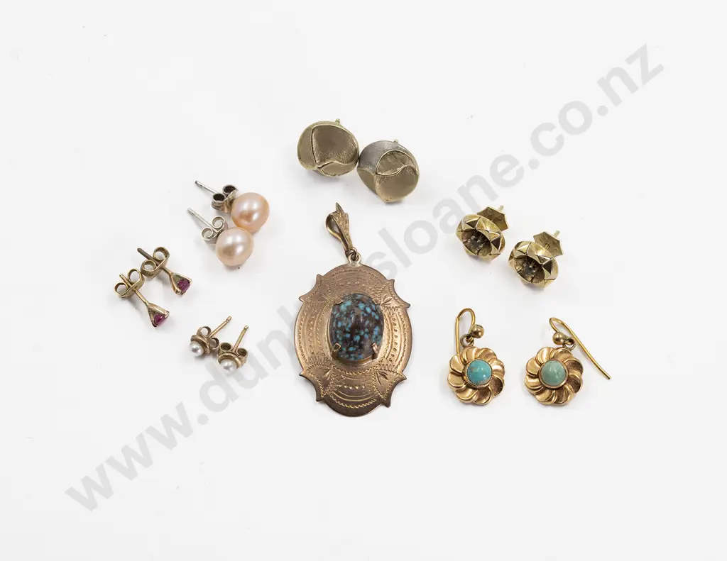 9ct Single Turquoise Pendant Image 1++