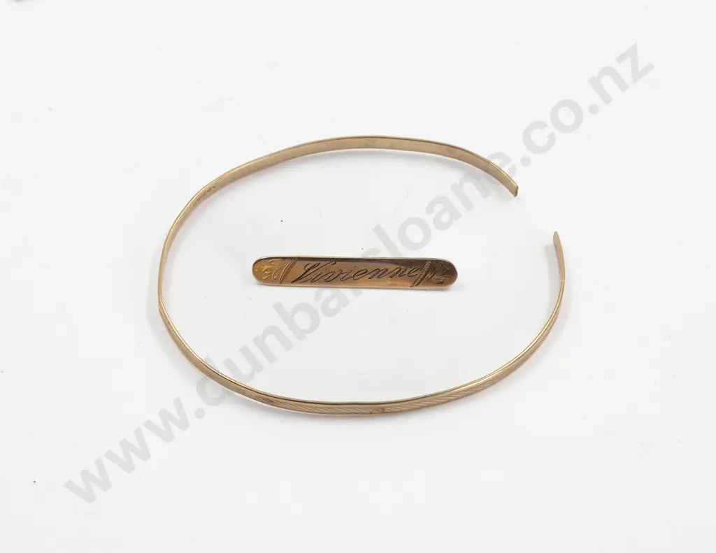 9ct Bangle and Bar Brooch Image 1++