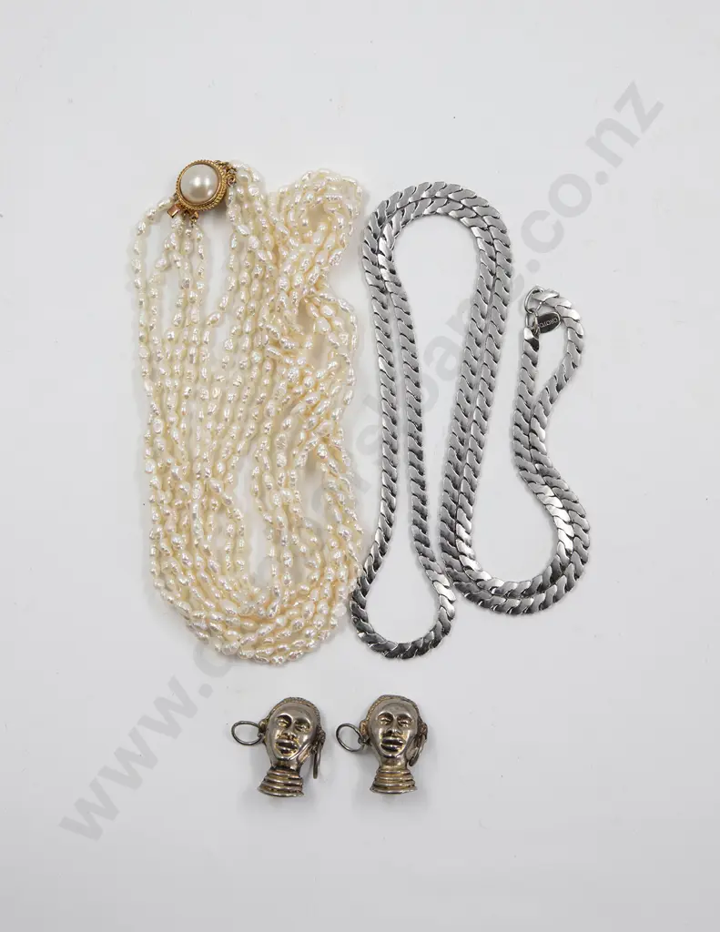 Oroton Stainless Steel Flat Curb Link Neck Chain Image 1++
