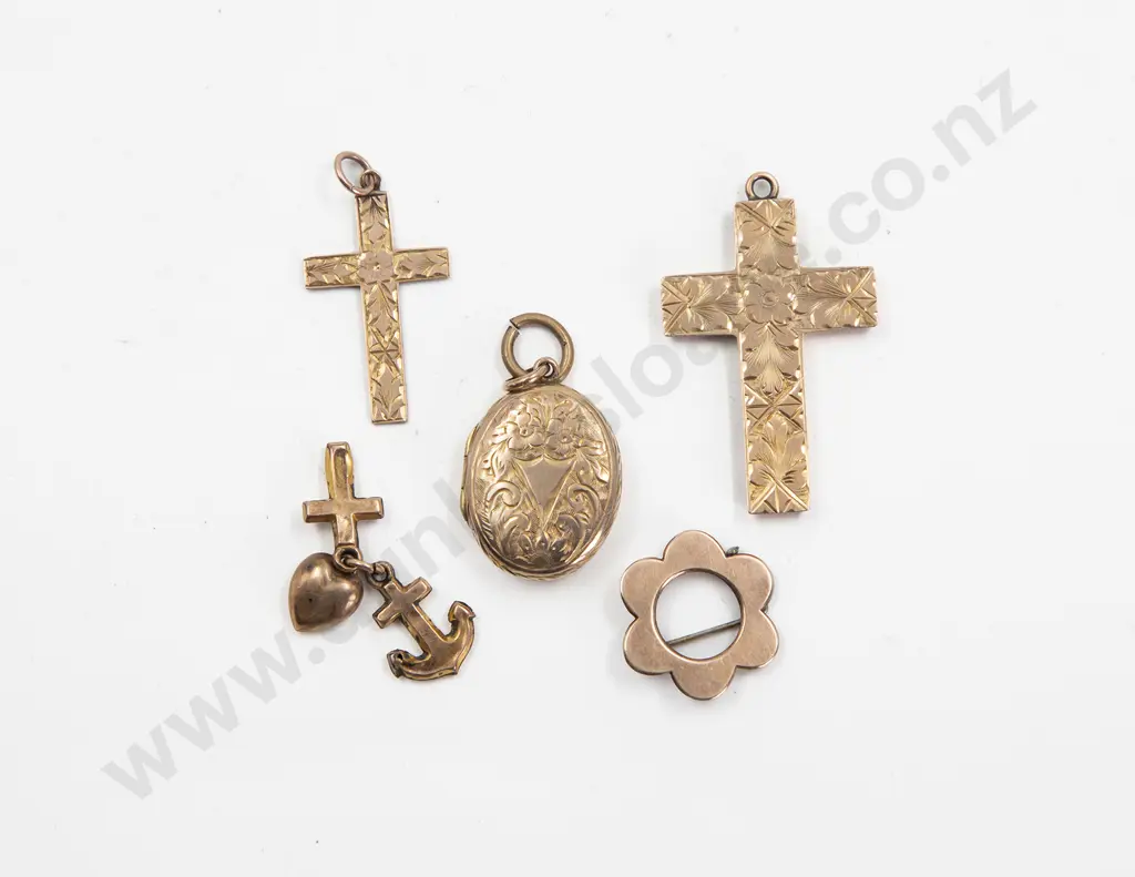 Two Victorian 9ct Cross Charms Image 1++